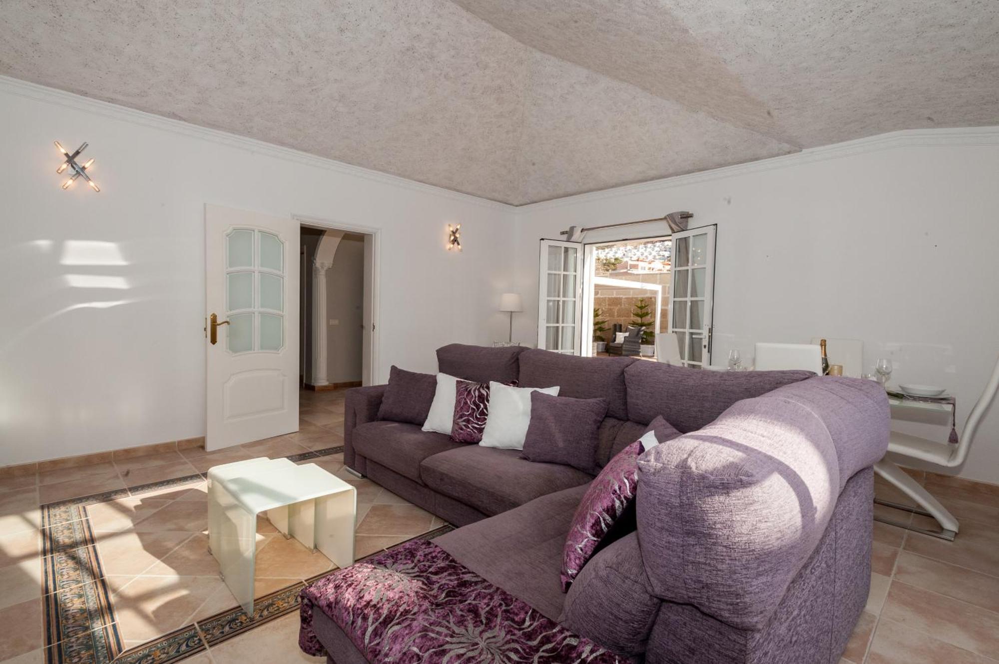 Villa Vanesa Luxury Private Villa With A Heated Pool, 4 Bedrooms And 4 Bathrooms Costa Adeje  Exterior photo