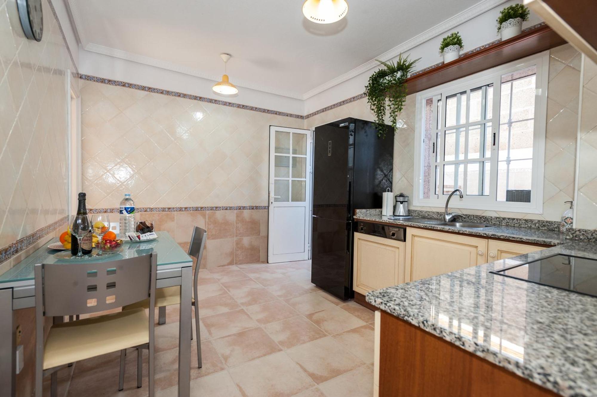 Villa Vanesa Luxury Private Villa With A Heated Pool, 4 Bedrooms And 4 Bathrooms Costa Adeje  Exterior photo