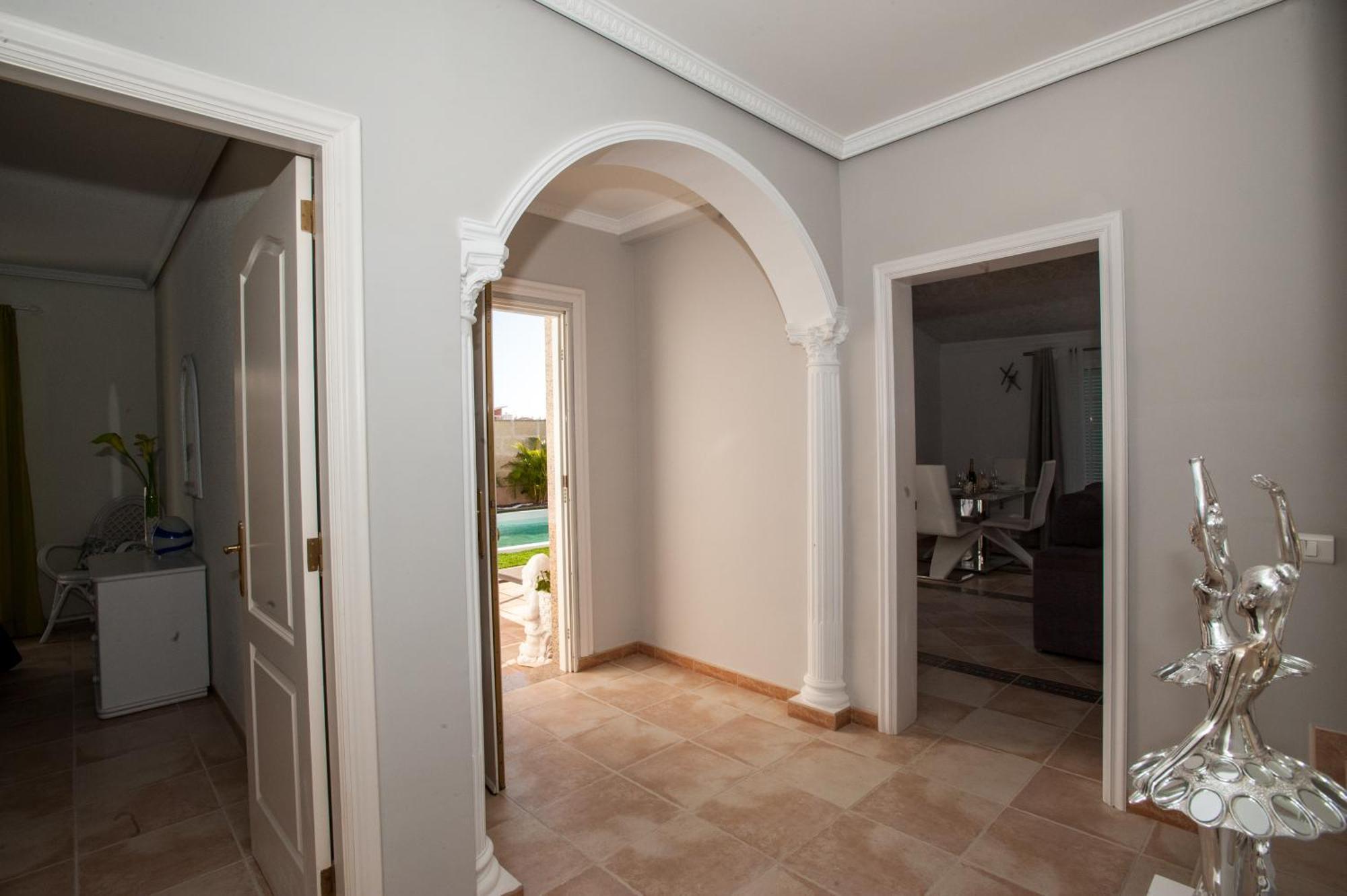 Villa Vanesa Luxury Private Villa With A Heated Pool, 4 Bedrooms And 4 Bathrooms Costa Adeje  Exterior photo