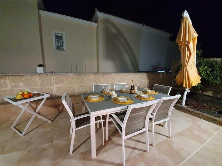 Villa Vanesa Luxury Private Villa With A Heated Pool, 4 Bedrooms And 4 Bathrooms Costa Adeje  Exterior photo