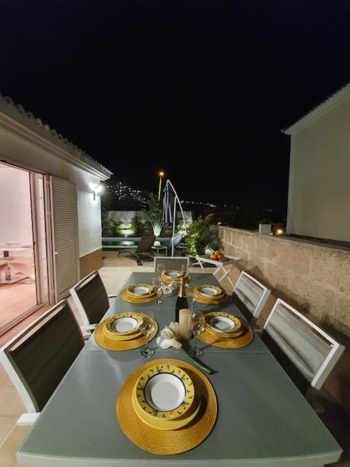Villa Vanesa Luxury Private Villa With A Heated Pool, 4 Bedrooms And 4 Bathrooms Costa Adeje  Exterior photo